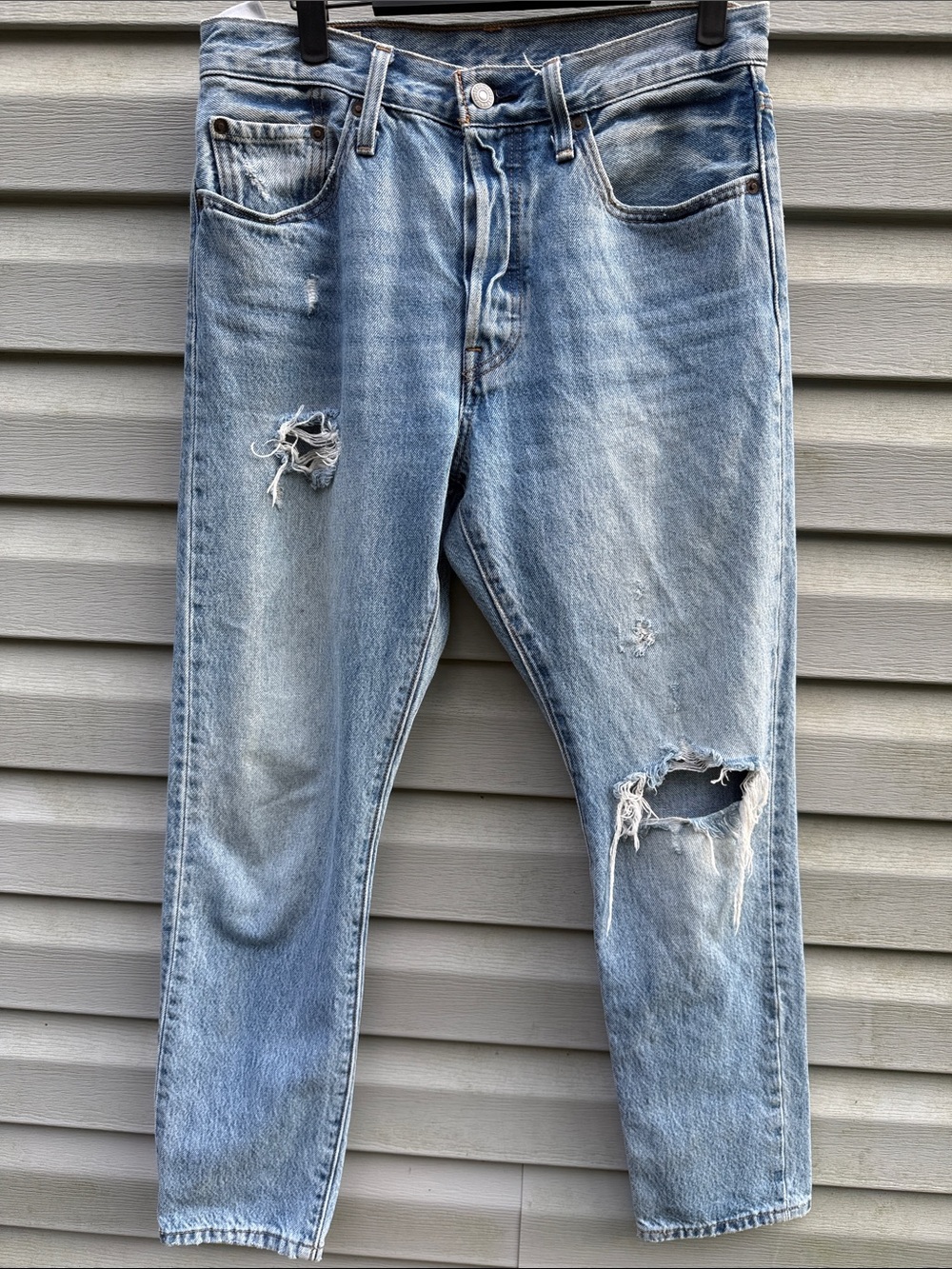 Levi’s | 501 Skinny Jeans Medium Wash size 28 Length 28
